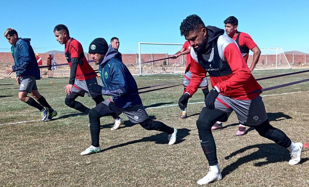 División Profesional, Entrenamientos de CDT Real Oruro, Néstor Colinas entrenador de CDT Real Oruro
