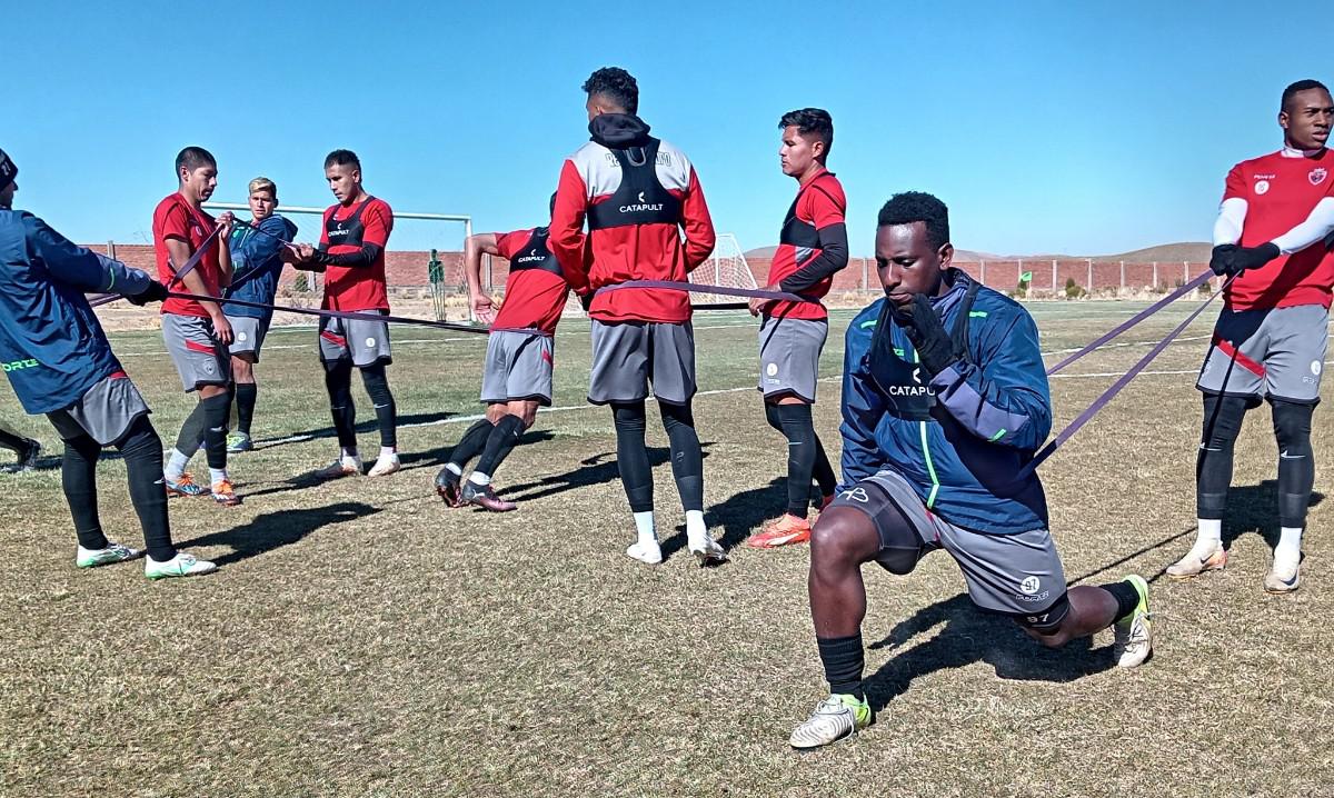 División Profesional, Entrenamientos de CDT Real Oruro, Néstor Colinas entrenador de CDT Real Oruro