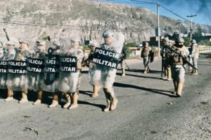 El contingente militar fue desplazado hacia la localidad de Mecapaca