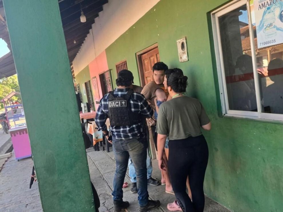 Momento de la aprehensión del implicado en San Ignacio de Moxos, Beni