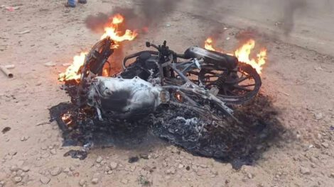 Moto quemada