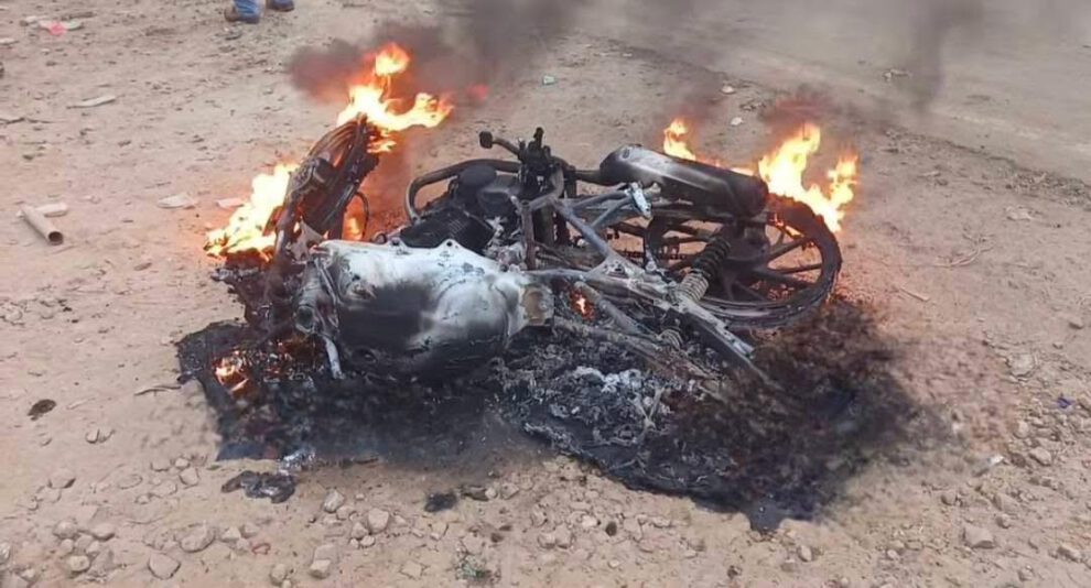 Moto quemada