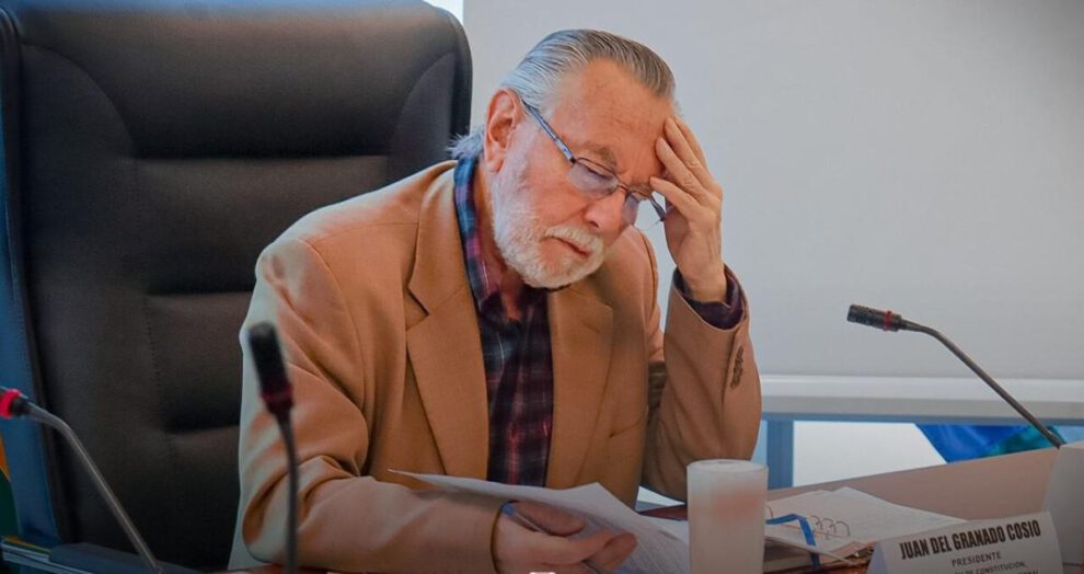 El presidente de la Comisión, el diputado Juan del Granado