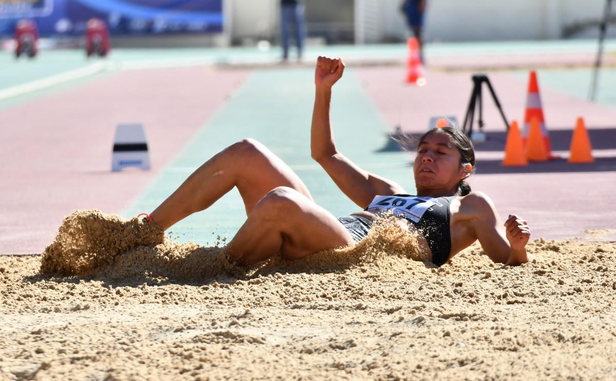 Atletismo internacional en Cochabamba, Benita Parra Valeria Quispe y David Ninavia ganan oro, El podio en 1.500 varones fue de los orureños