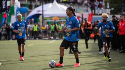 Partido de exhibición en Venezuela, Ronaldinho demuestra sus mejores condiciones, Grandes Estrellas del fútbol participan en el torneo