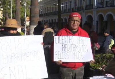 pacientes exigen atención prioritaria ante la reducción de sus sesiones de diálisis para prevenir fallecimientos
