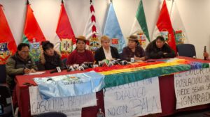Los legisladores levantaron la huelga de hambre tras 13 días
