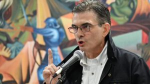 Paz realizó el anuncio tras firmar la ley de Regulación de Estados Excepción