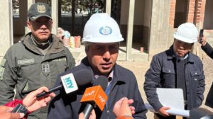 El gobernador de Oruro, Edgar Sánchez