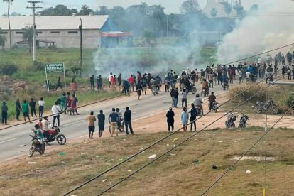 Denunciaron que la UJC estuvo delante de la Policía durante el operativo