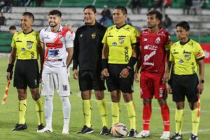 División Profesional, Suspensión de partidos hasta nuevo aviso, Los problemas sociales obligan a la suspensión