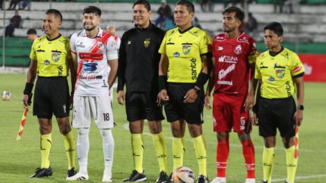 División Profesional, Suspensión de partidos hasta nuevo aviso, Los problemas sociales obligan a la suspensión