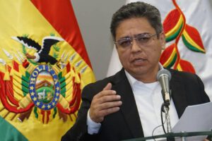 El vocero presidencial en conferencia de prensa