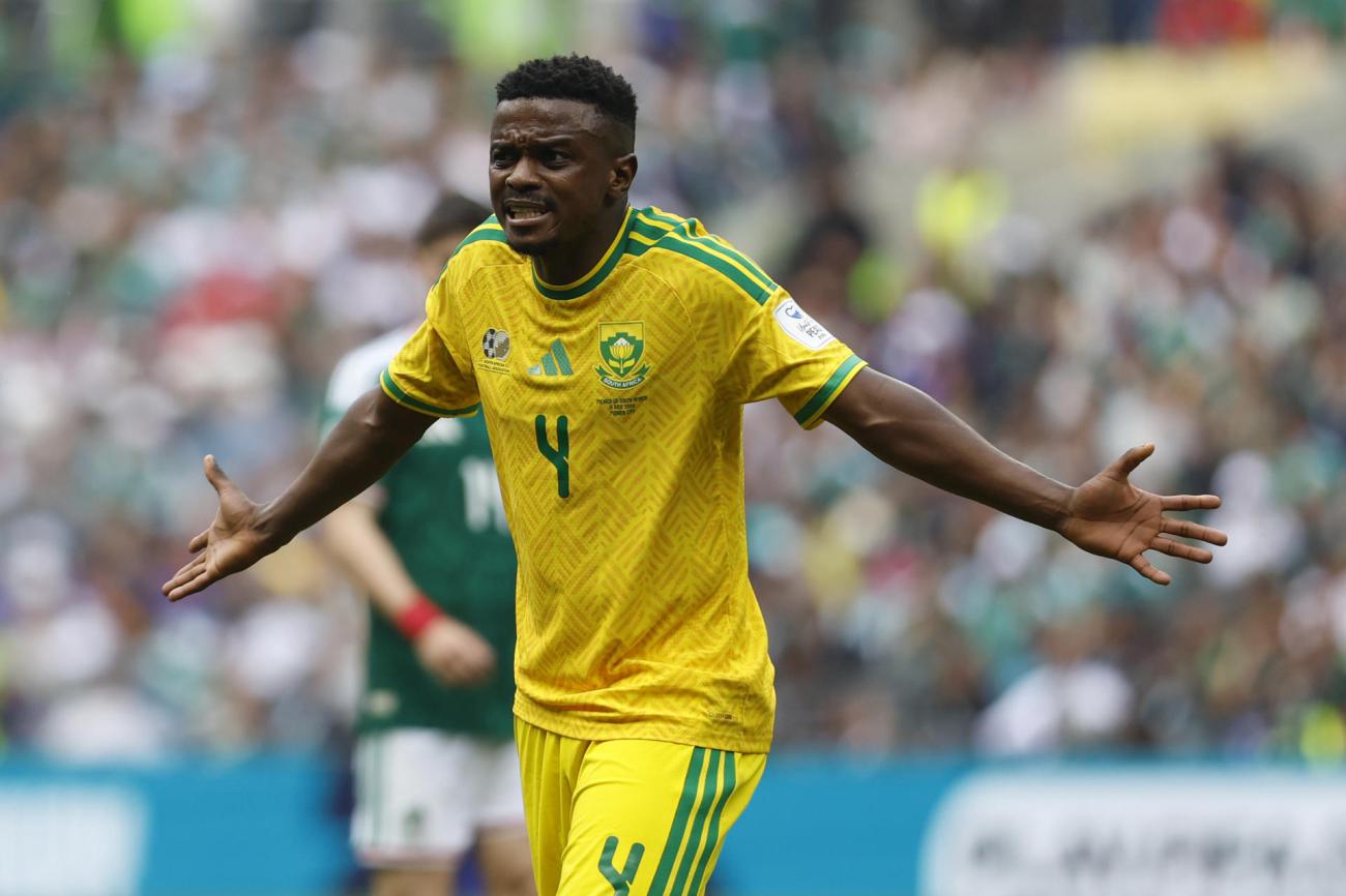 fotografía del jugador surafricano Teboho Mokoena