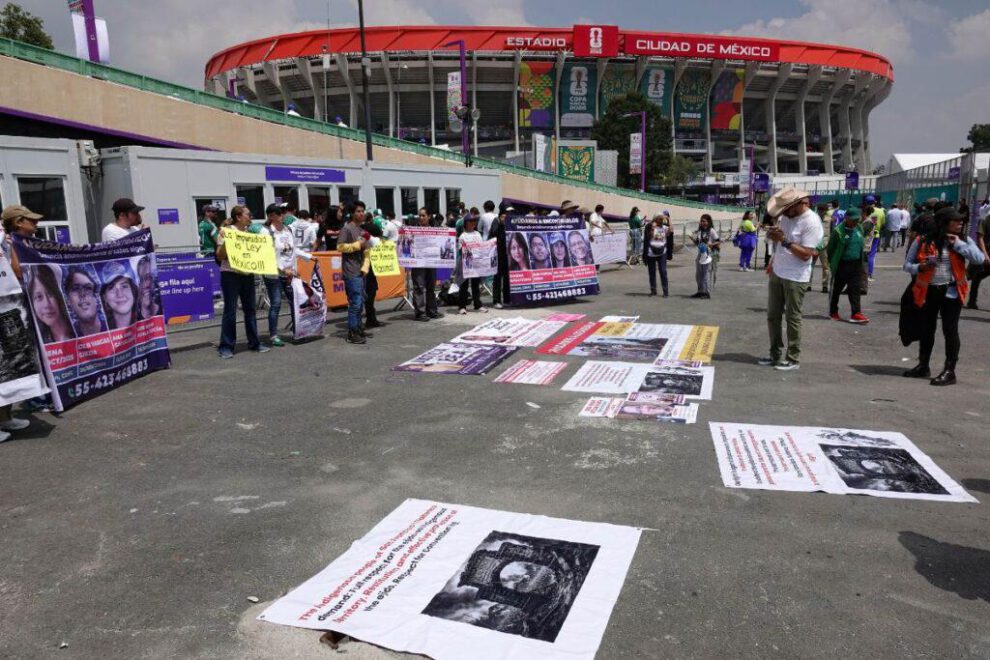 Estas manifestaciones provienen de familiares de desaparecidos, sindicatos de maestros y trabajadores