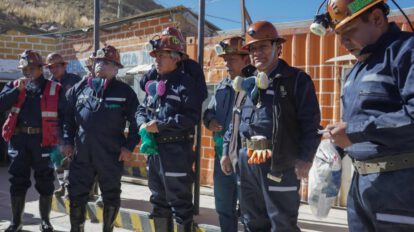 Gobernador Sánchez Aguirre inspecciona la Cooperativa Poopó