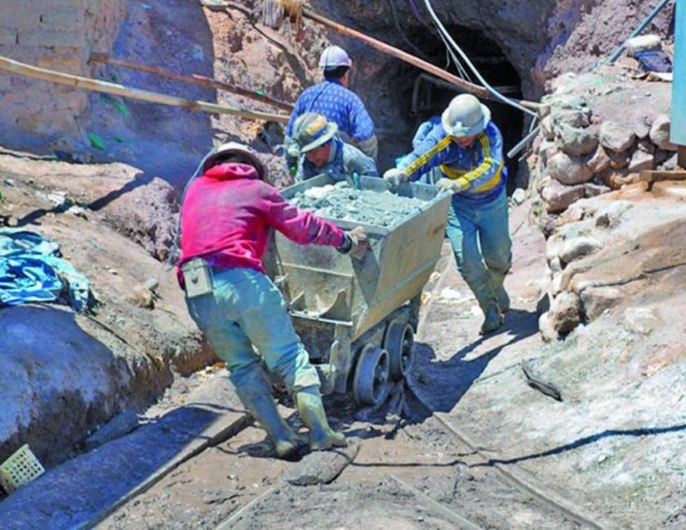 Trasladan mineral