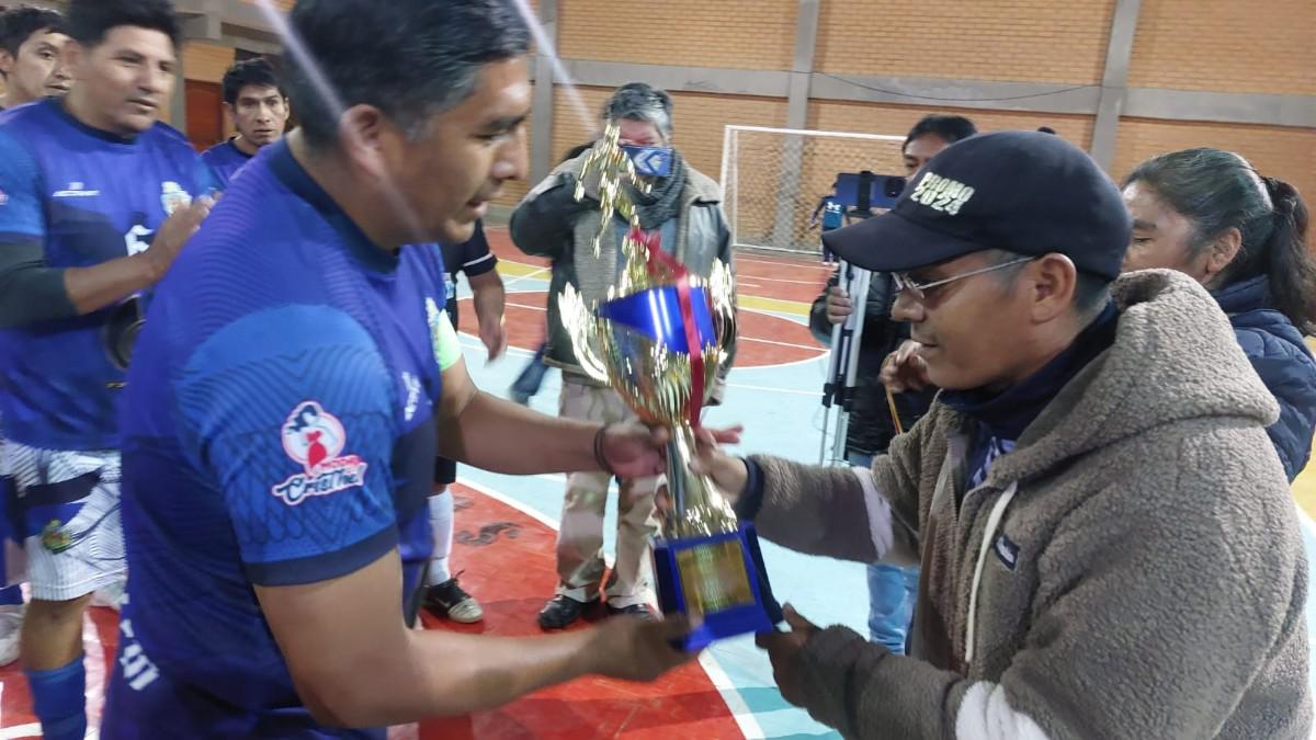 Futsal Sénior, Asociación Municipal de Futsal Oruro, Escara campeón del futsal Sénior