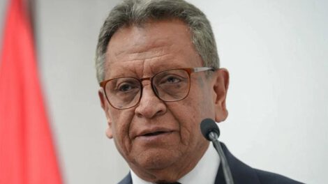 El ministro de Gobierno en conferencia de prensa