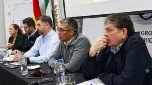 ministros de Economía e Hidrocarburos