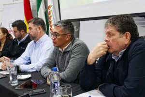 ministros de Economía e Hidrocarburos