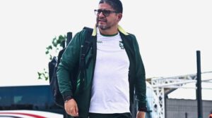 Selección boliviana, Óscar Villegas seleccionador de Bolivia, Afición deportiva de Bolivia muestra su descontento