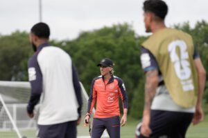 selección ecuatoriana durante entrenamiento