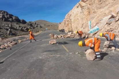 Tras 46 días de conflicto, 50 bloqueos en Bolivia agudizan la crisis social y económica