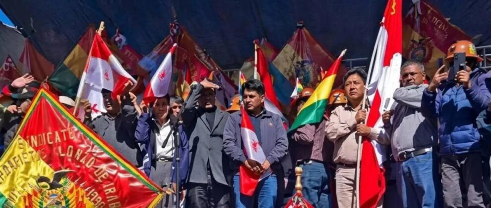 Cooperativistas mineros y organizaciones sociales de Potosí
