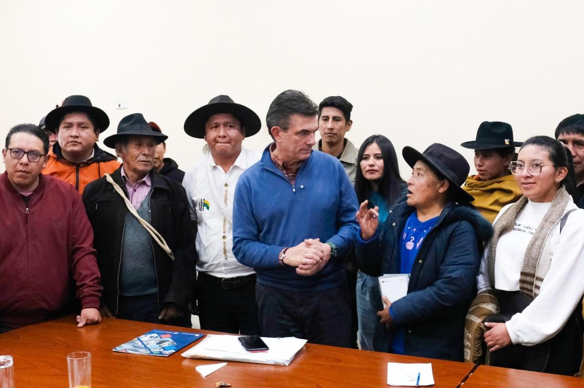 Reunión en Casa Grande para coordinar proyectos en Caranavi