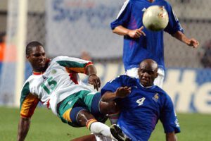 fotografía de archivo jugadores senegalés y franceses