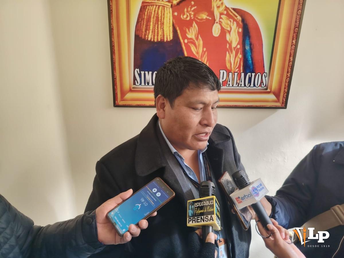 El diputado Macedonio Vargas