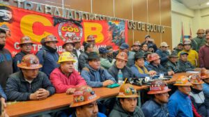 integrantes de la COB