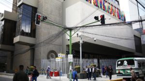 Fotografía de archivo de una vista general de la sede del Banco Central de Bolivia, en La Paz (Bolivia)