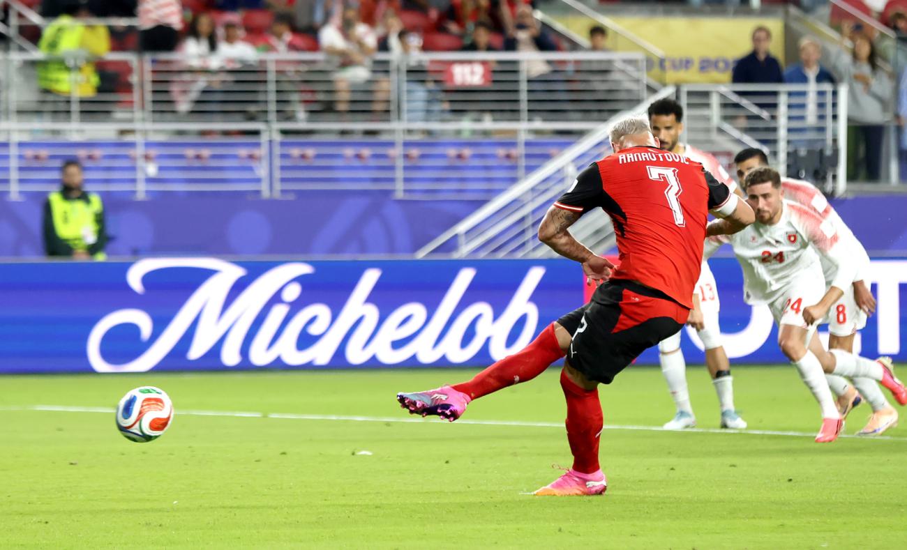 Jugador Marko Arnautovic  durante  el partido