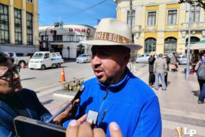 Wilfredo Chambi productor de camélidos