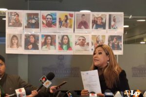 La diputada Cachambi en conferencia de prensa