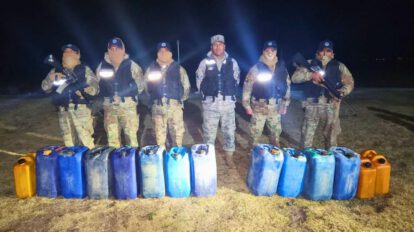 El personal constató que se trasladaba un cargamento de 230 litros de Gasolina Especial