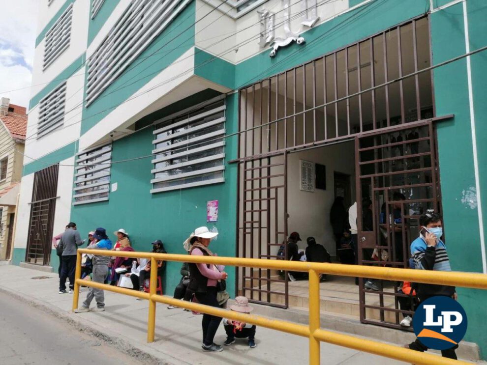 frontis del colegio Oblitas de Oruro