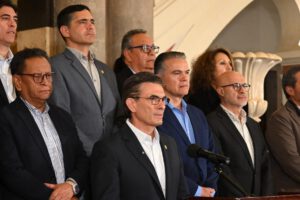 El Presidente Rodrigo Paz anunció la medida junto a sus ministros