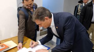 Rodrigo Paz firma el Decreto Supremo 5636 para el estado de excepción en Bolivia