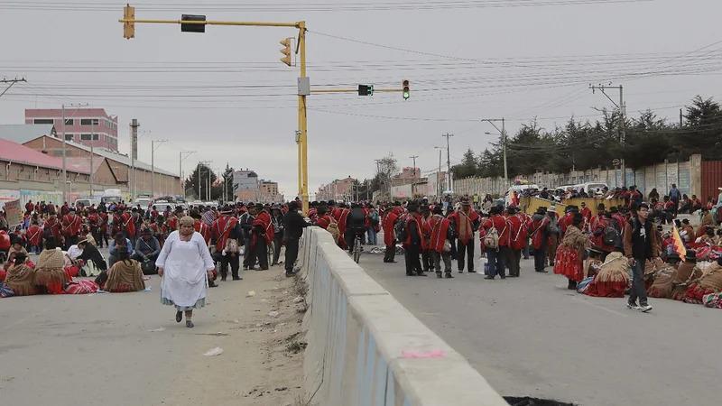 Dirigentes de las federaciones Túpac Katari y Bartolina Sisa