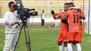 División Profesional, Reanudación del torneo, Estado de Excepción no restringe al fútbol