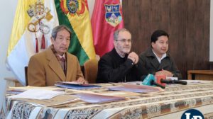 Sixto Guzmán (UTO), Monseñor Cristóbal Bialasik,  y Marco Flores (APO)