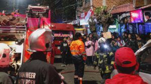Cuando la pareja regresó a su vivienda, aproximadamente 40 minutos después, escuchó los gritos de su hijo mayor