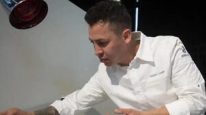Hans Lang Rodríguez, el chef de origen boliviano-alemán, conquista el mundo de la alta cocina tras ser galardonado con una estrella Michelin