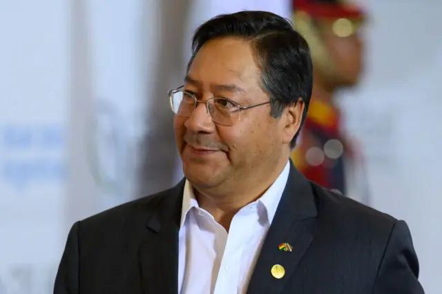 El expresidente Luis Arce niega vínculos con el caso Zapatero