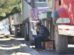 Una de las filas por combustibles en Cochabamba