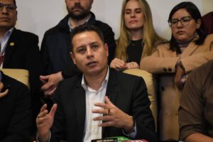 El vicepresidente del Estado Edmand Lara pidió al Ejecutivo nacional mecanismos