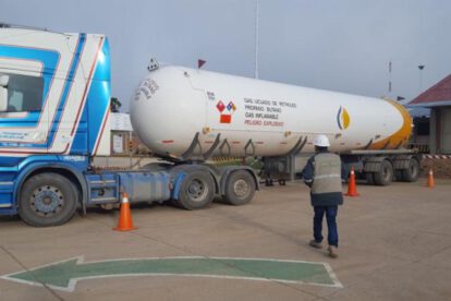 Investigan, desvío de diesel en Santa cruz